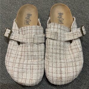 Women’s Corkys Hey Girl Plaid with shimmer Slip-On Clogs LIKE NEW!